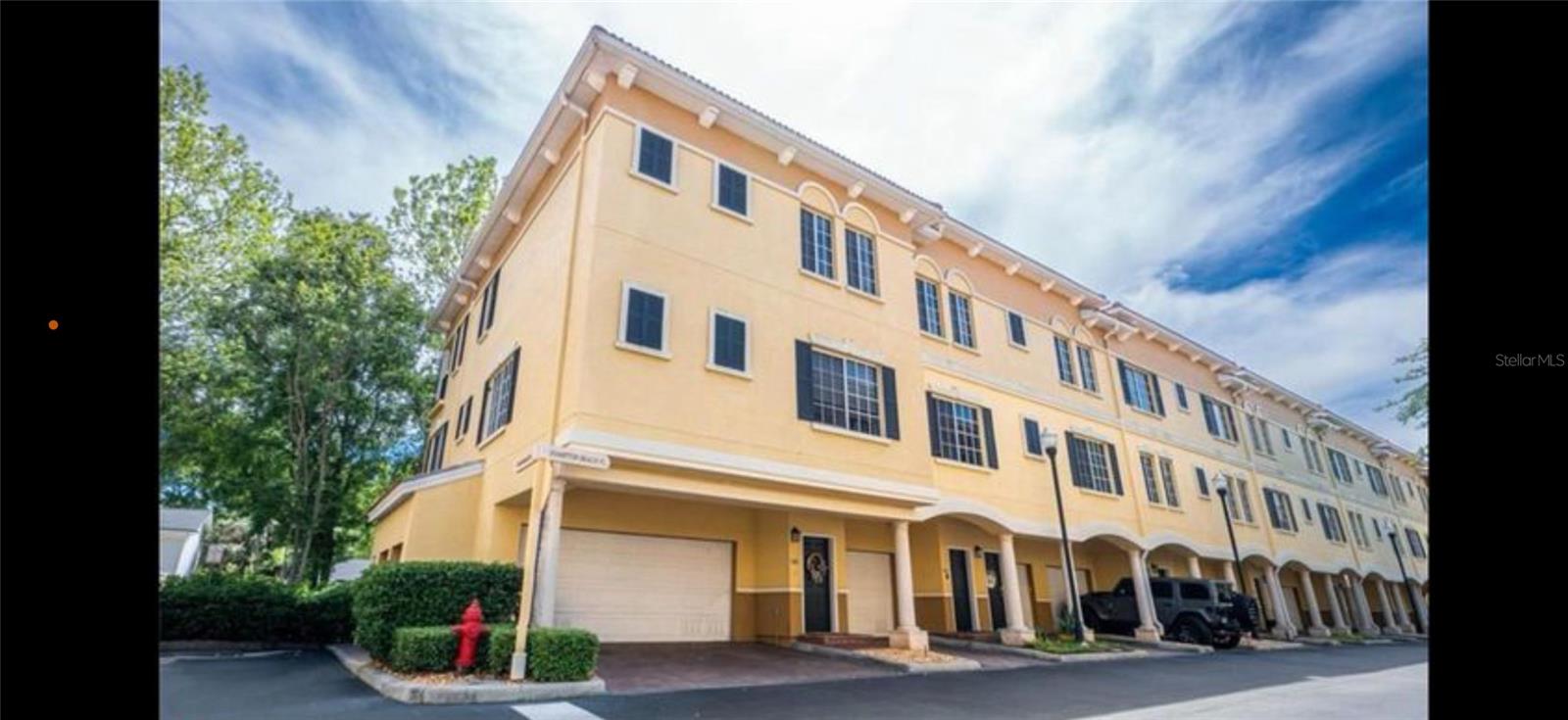 Listing Details for 5202 Hampton Beach Place, TAMPA, FL 33609