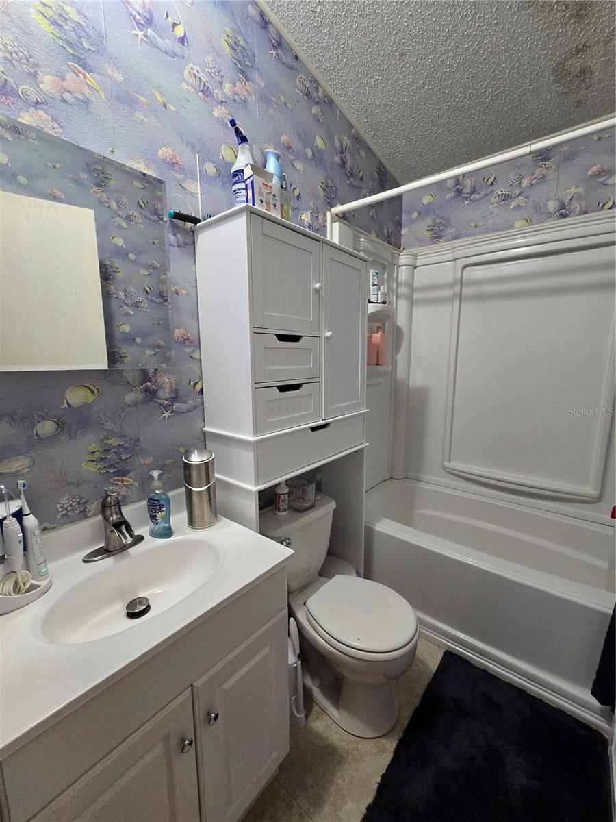 Listing photo id 26 for 16403 Bosley Drive