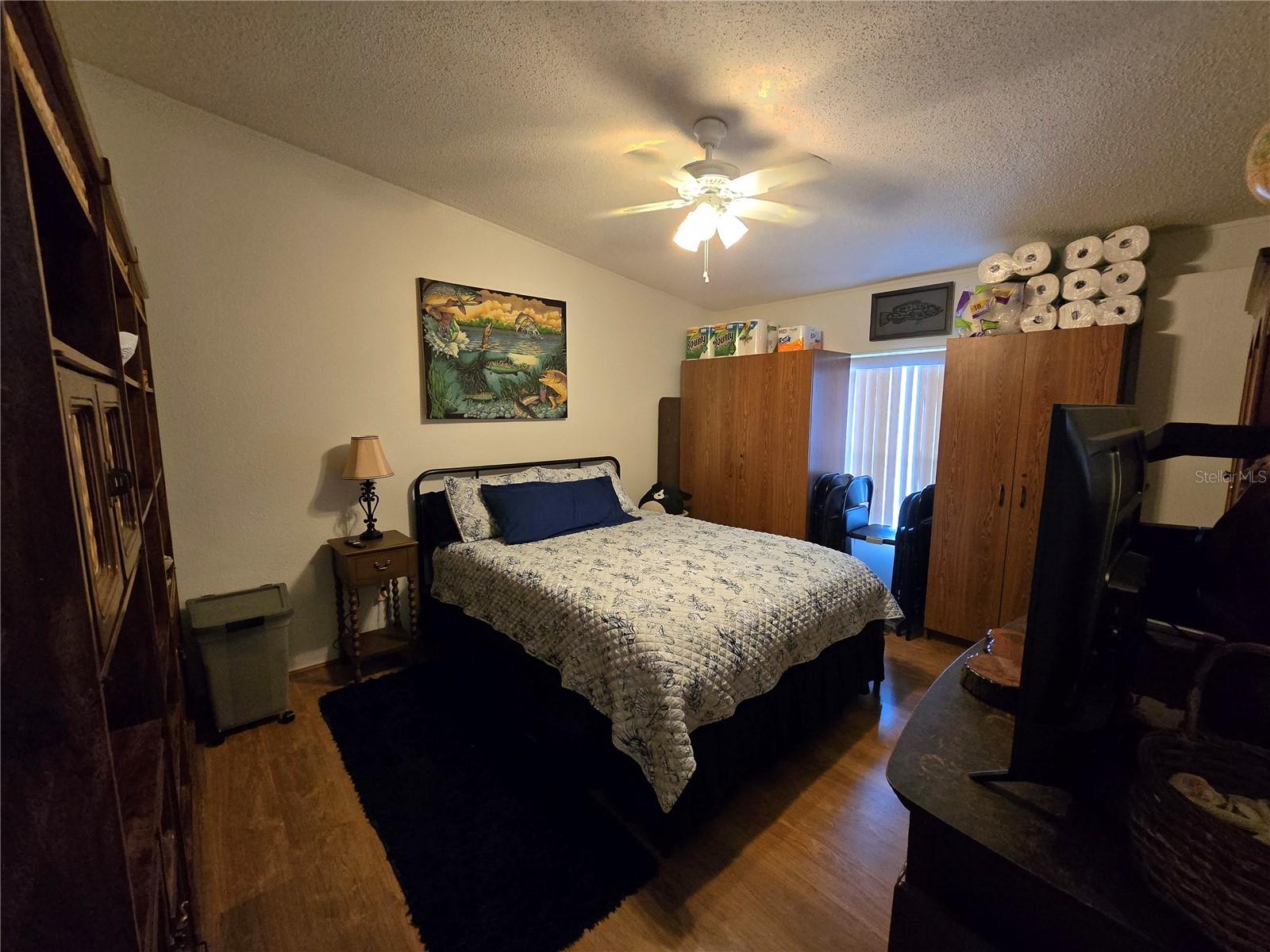 Listing photo id 27 for 16403 Bosley Drive