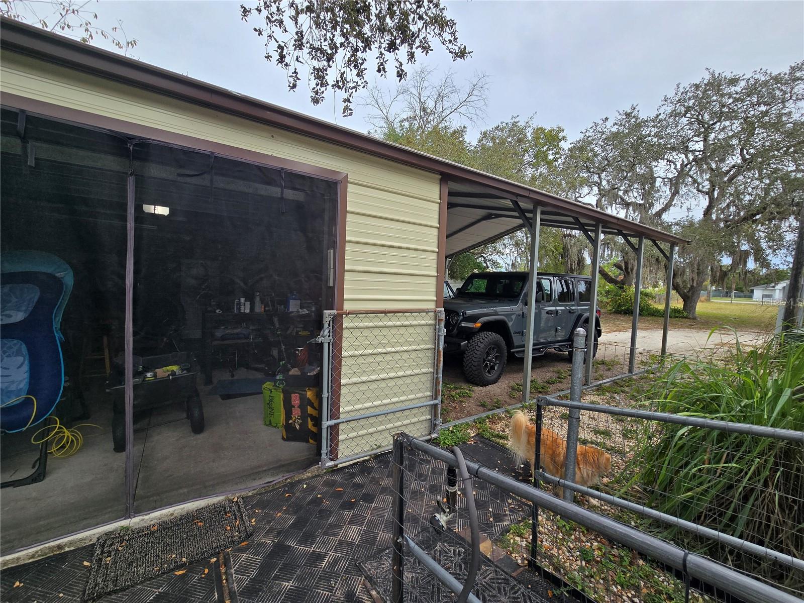 Listing photo id 35 for 16403 Bosley Drive