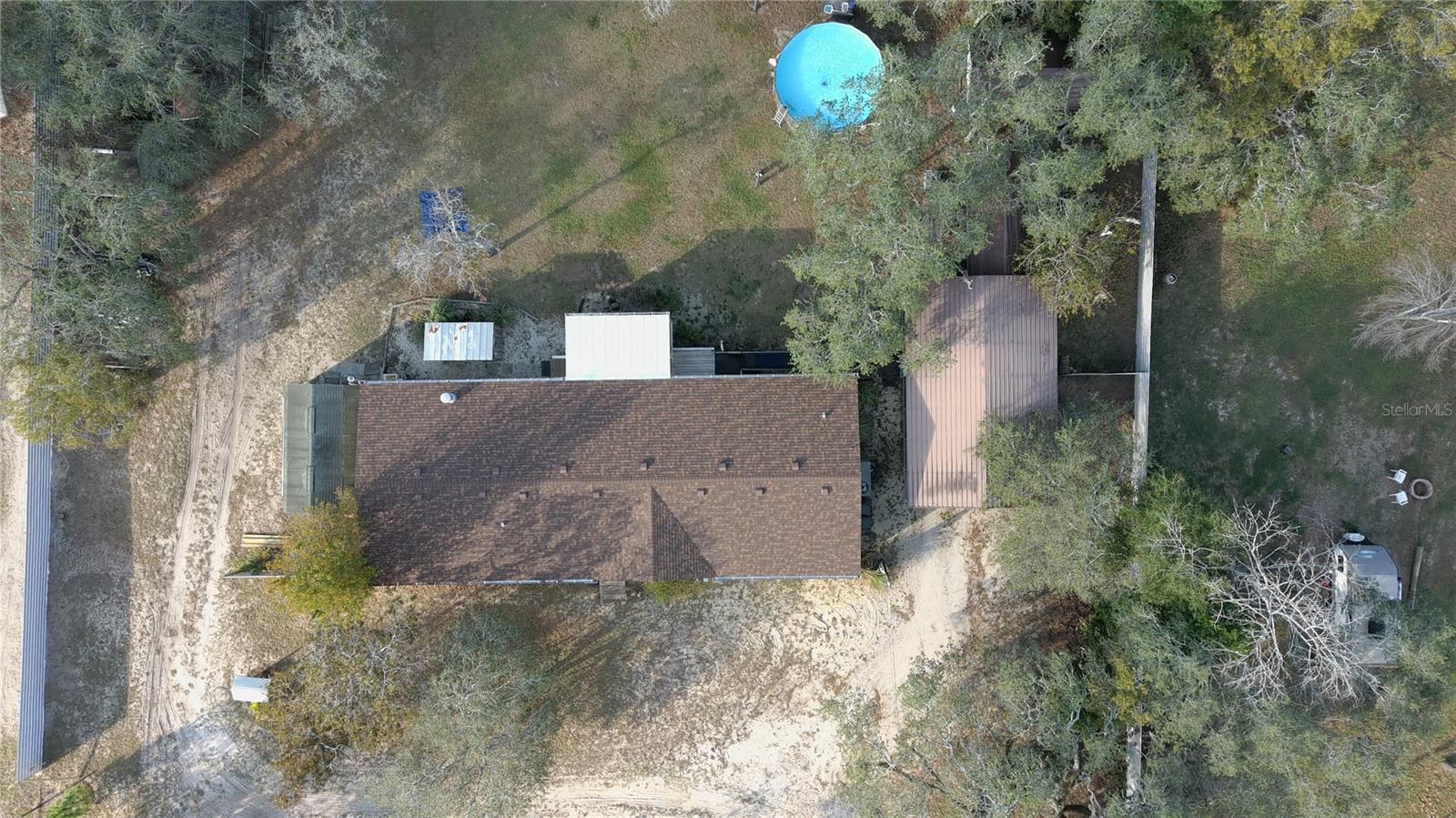 Listing photo id 48 for 16403 Bosley Drive