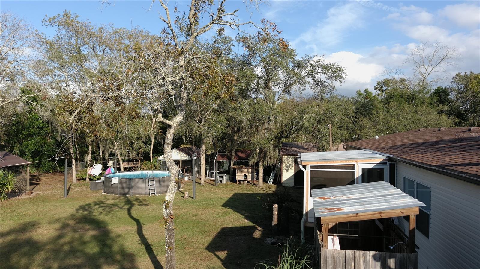 Listing photo id 54 for 16403 Bosley Drive