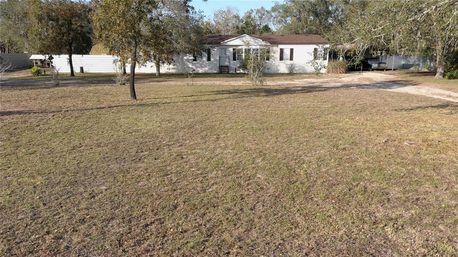 Listing photo id 61 for 16403 Bosley Drive