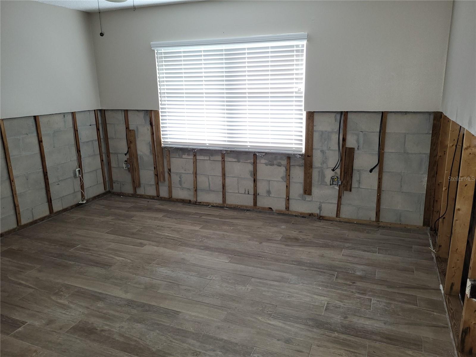 Image 16 of 17 For 4427 Dewey Drive