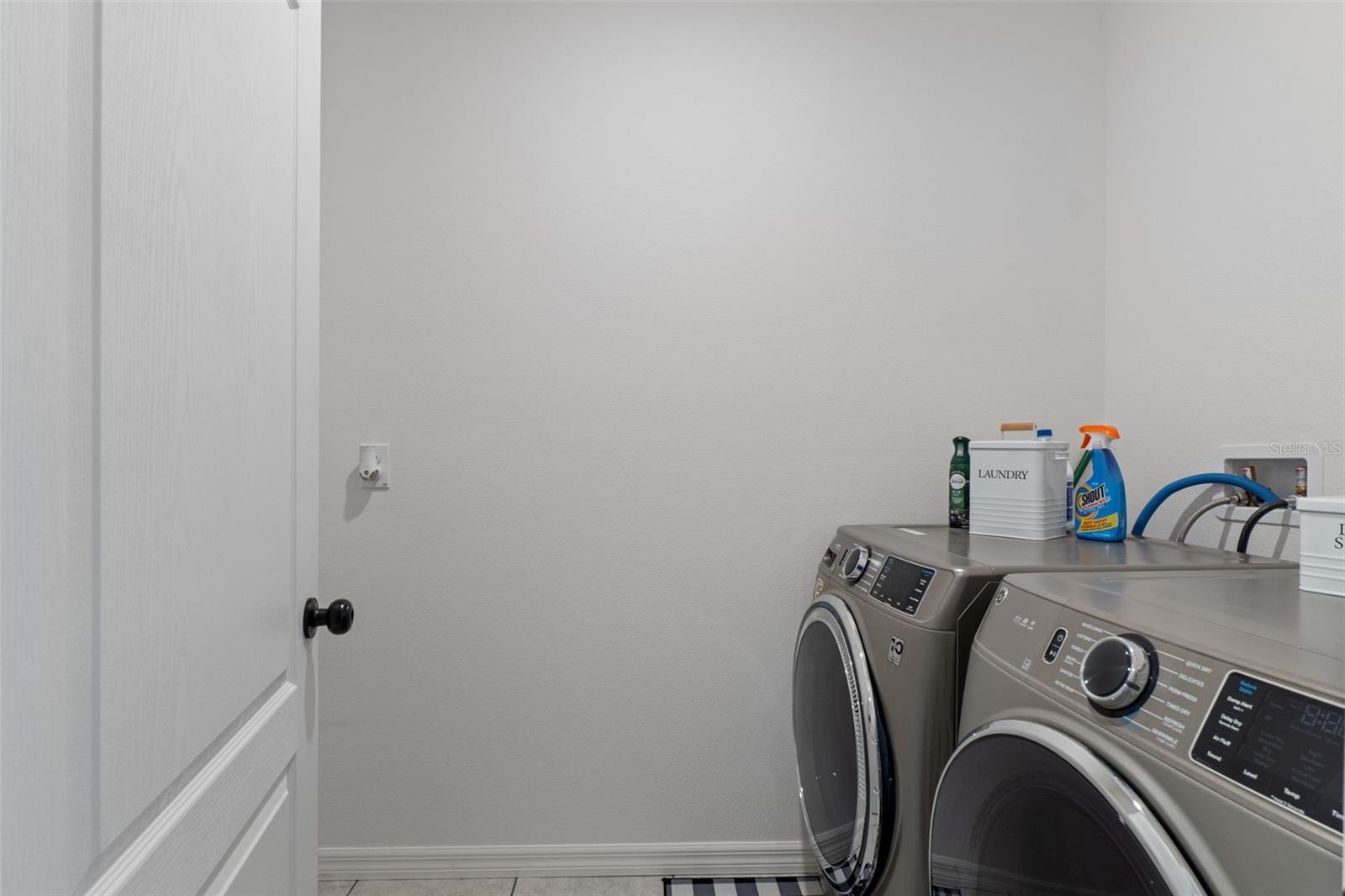 Image 34 of 57 For 3313 Dorian Avenue