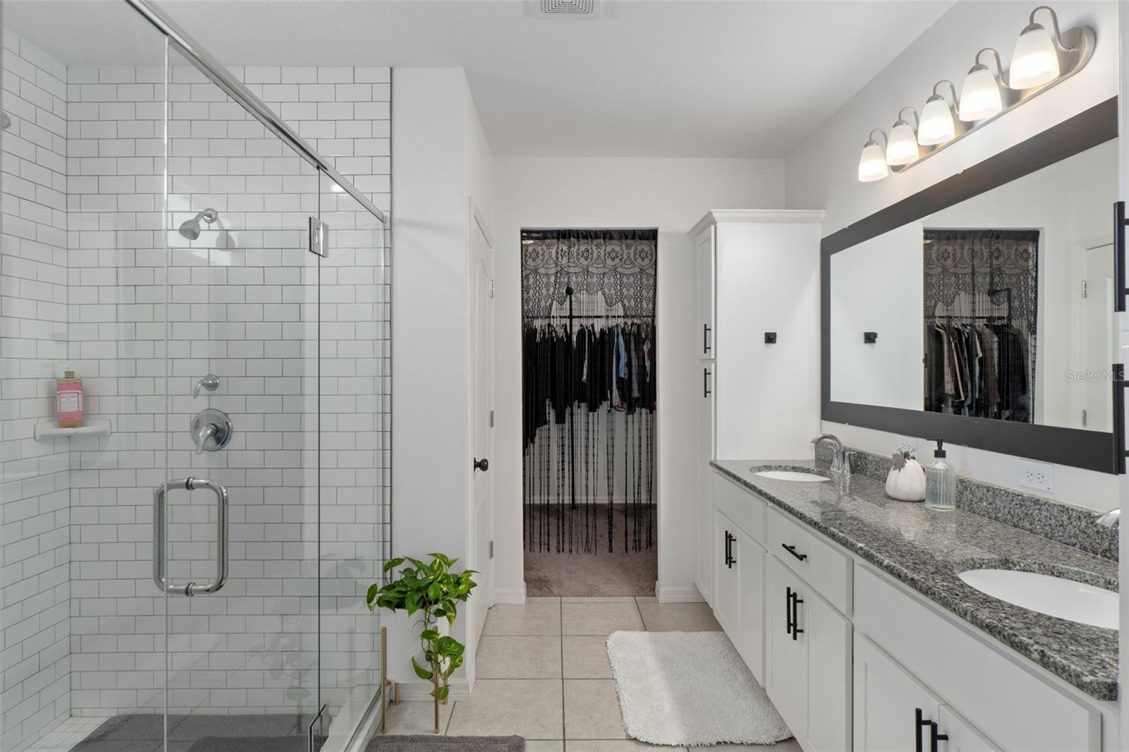 Image 4 of 57 For 3313 Dorian Avenue