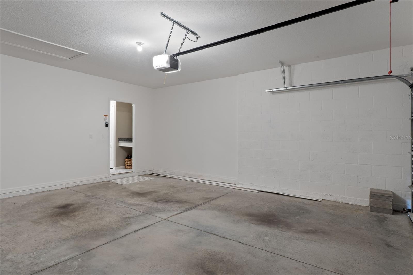 Image 40 of 57 For 3313 Dorian Avenue