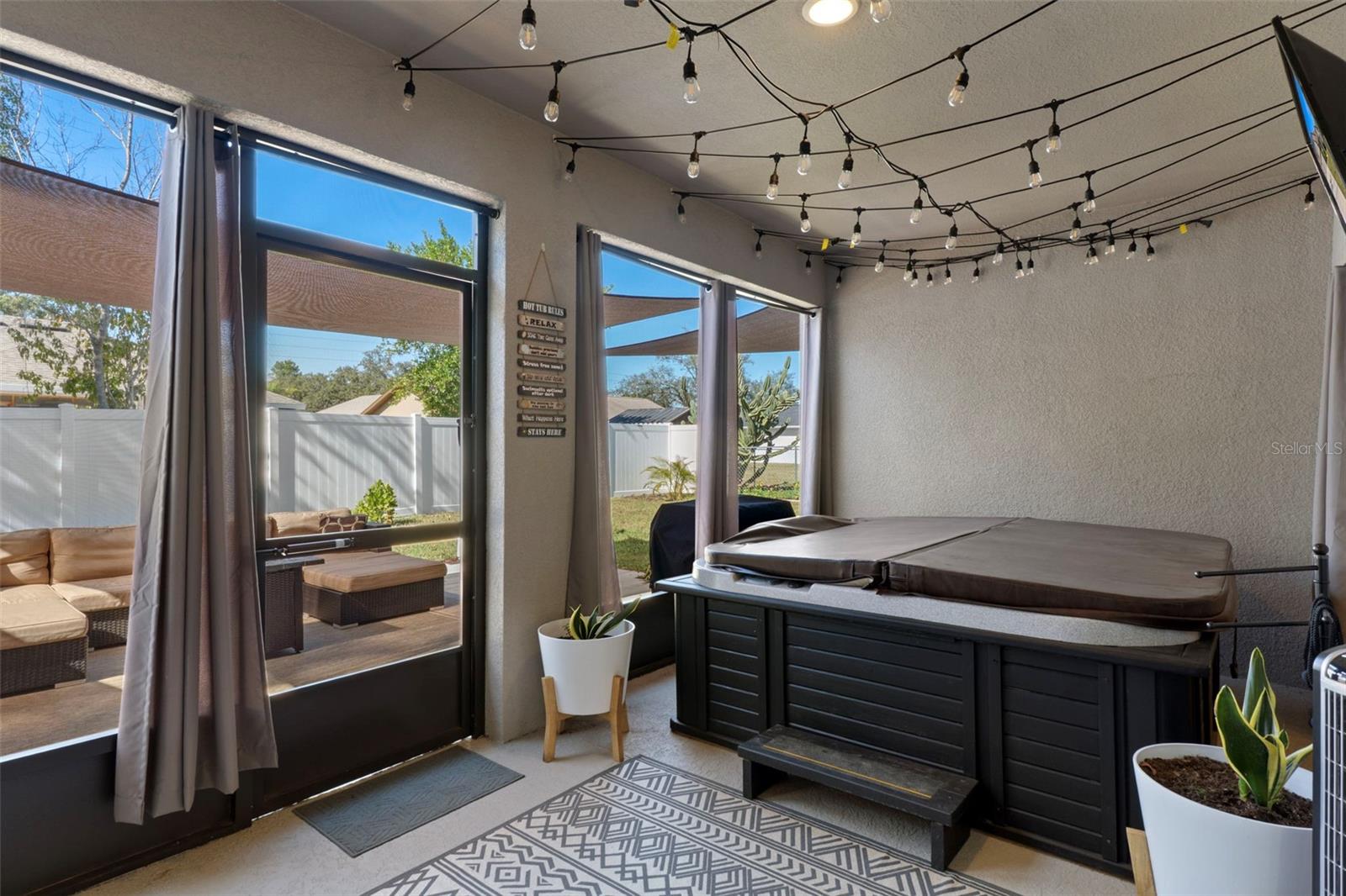 Image 41 of 57 For 3313 Dorian Avenue