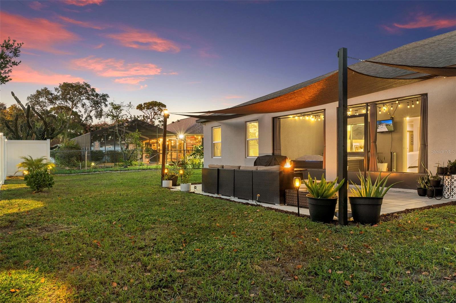 Image 47 of 57 For 3313 Dorian Avenue