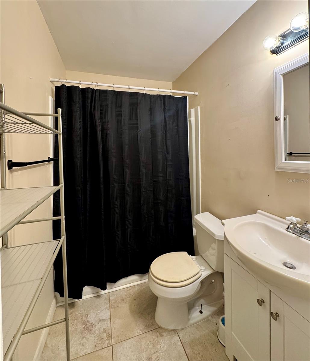 Image 8 of 9 For 22368 Panorama Street