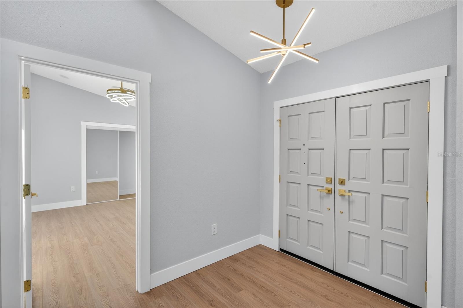 Image 13 of 87 For 4301 Marine Parkway