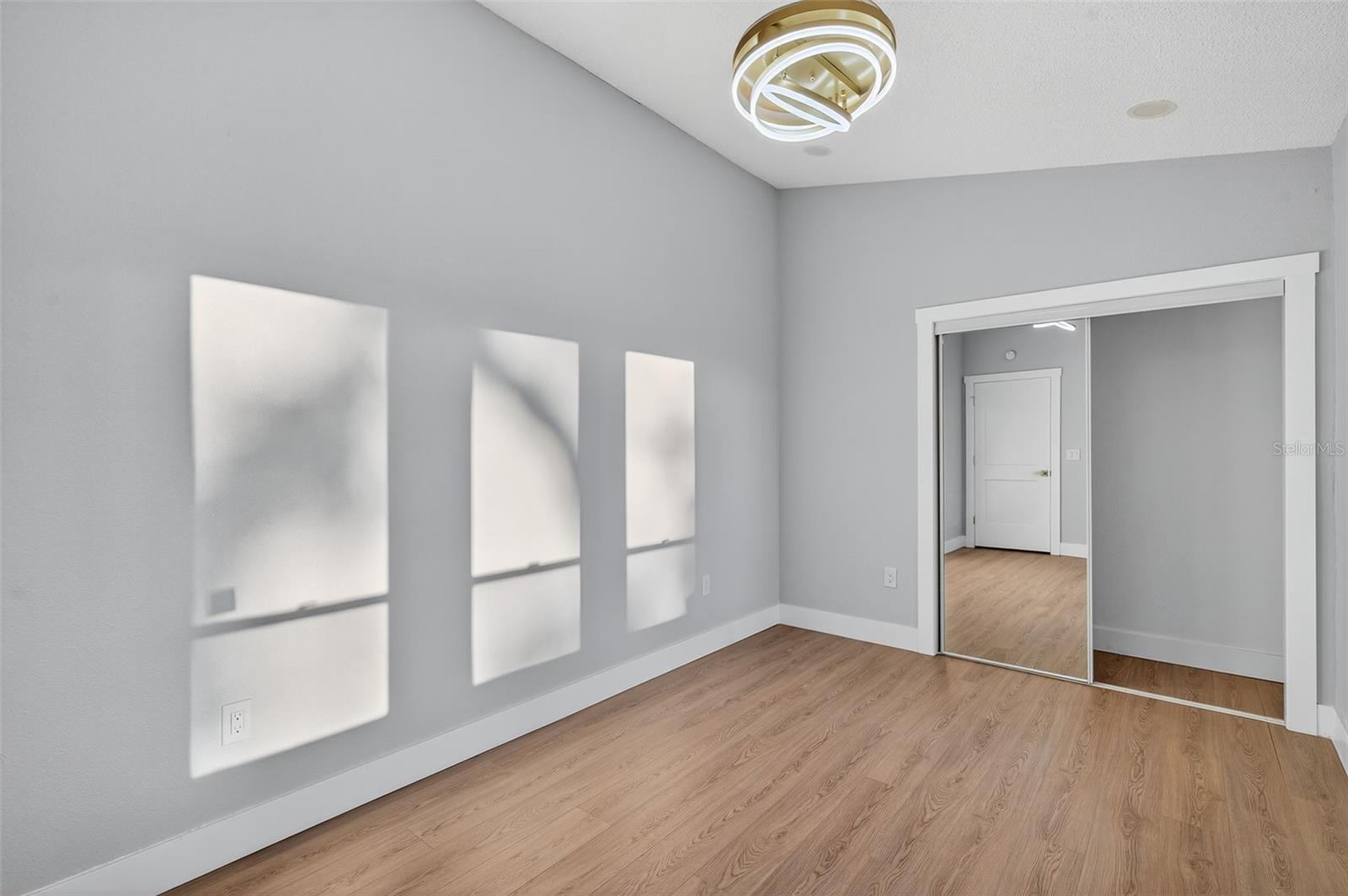 Image 16 of 87 For 4301 Marine Parkway