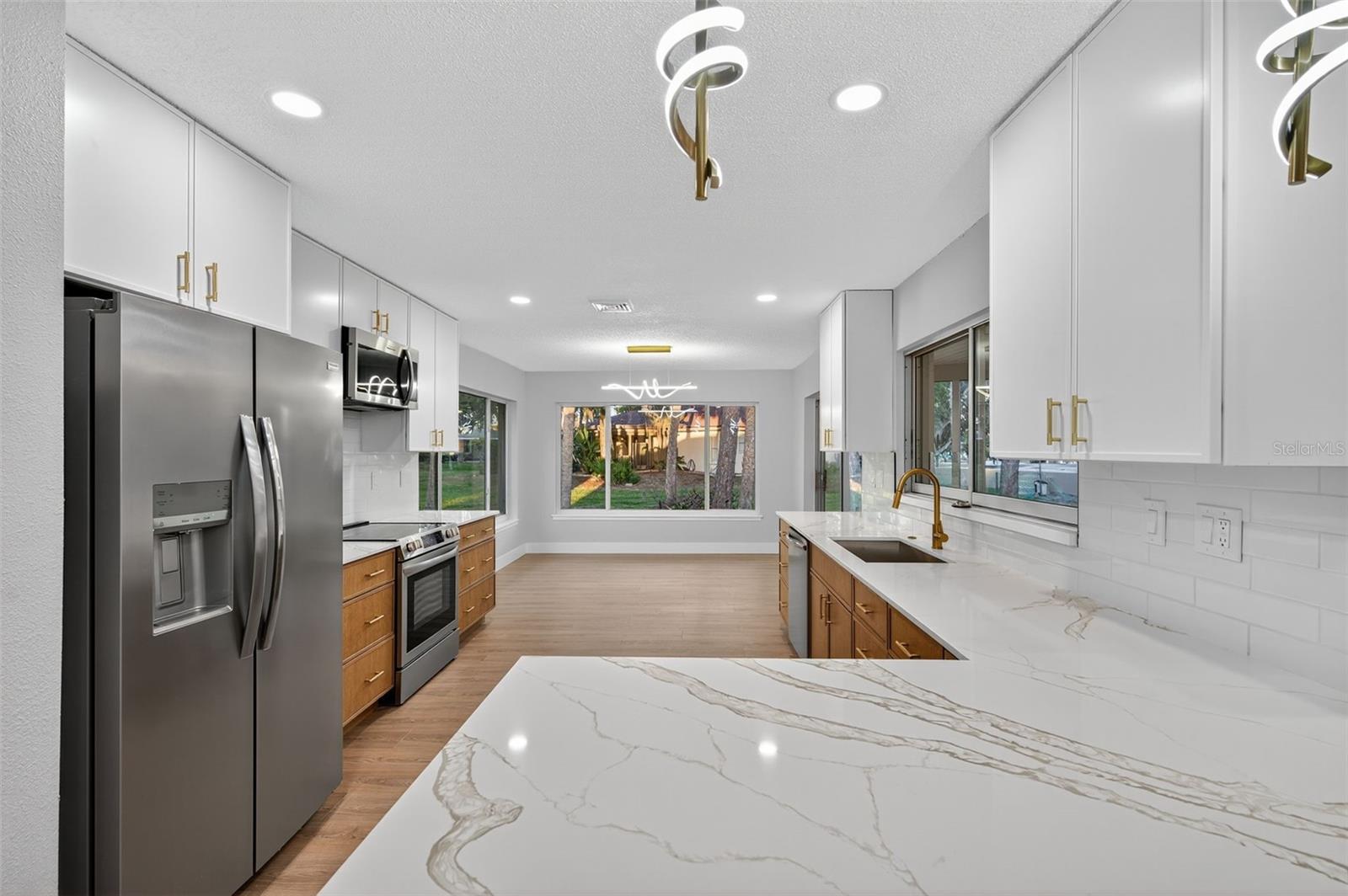 Image 27 of 87 For 4301 Marine Parkway