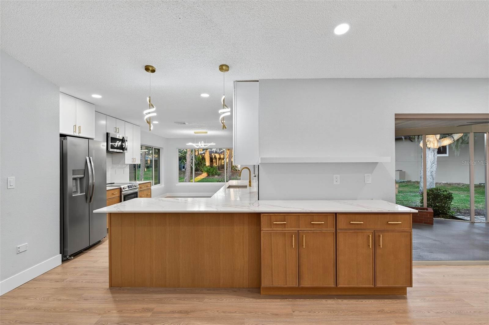 Image 29 of 87 For 4301 Marine Parkway