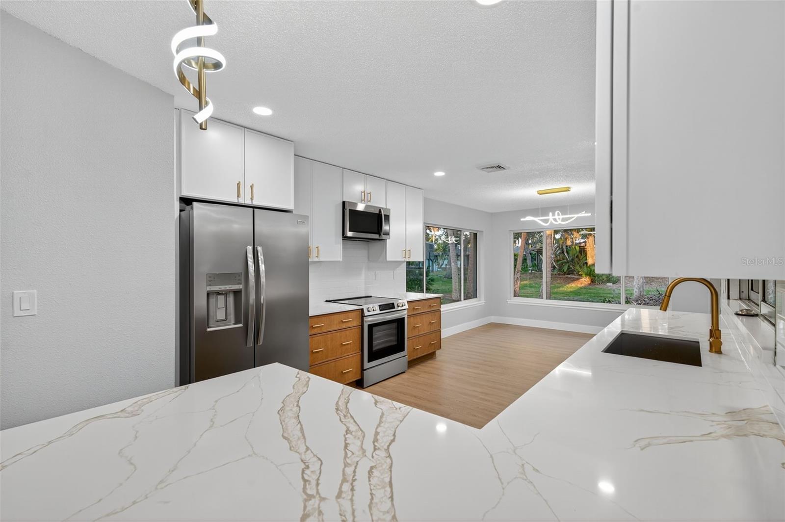 Image 30 of 87 For 4301 Marine Parkway