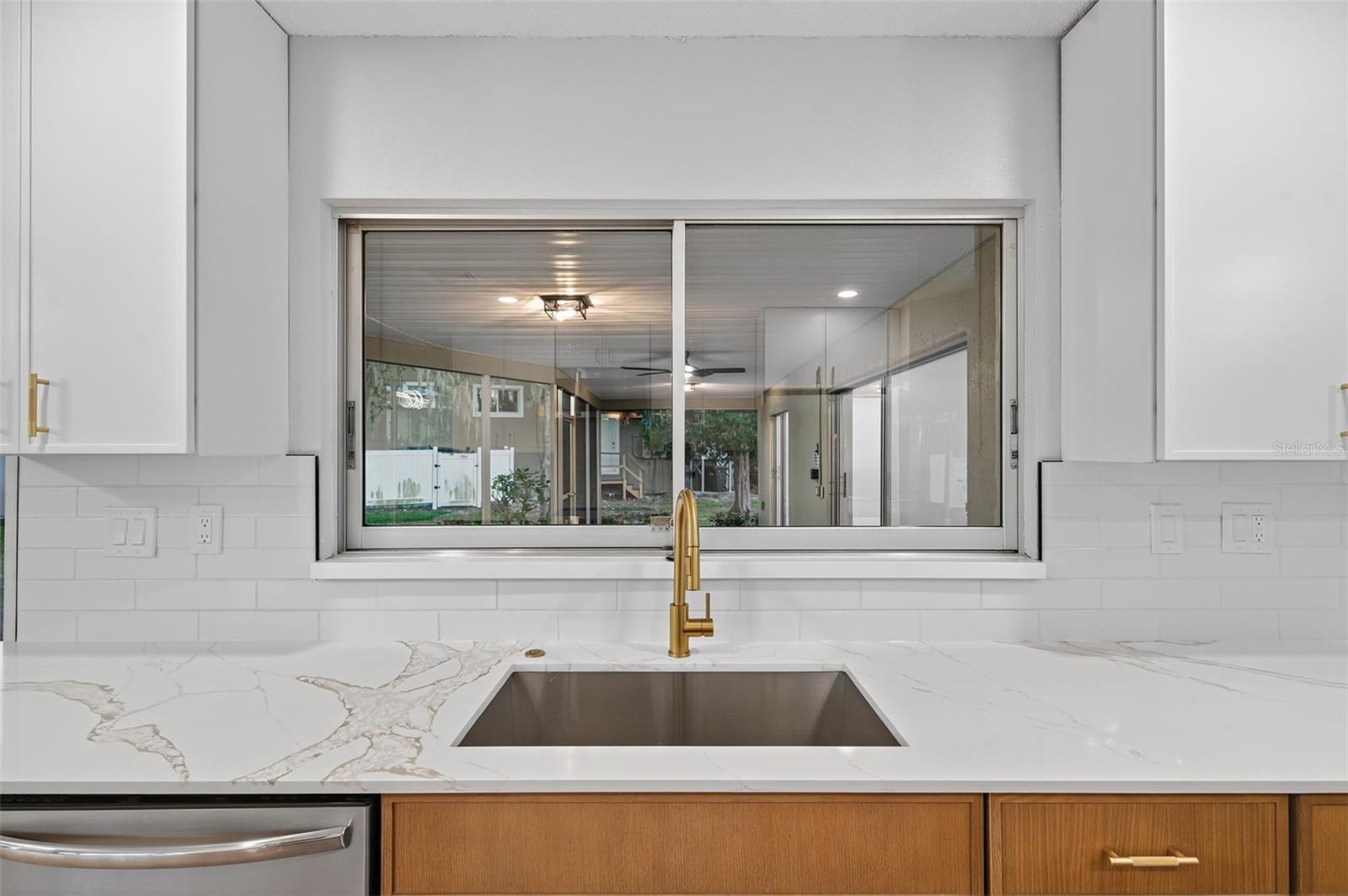 Image 31 of 87 For 4301 Marine Parkway