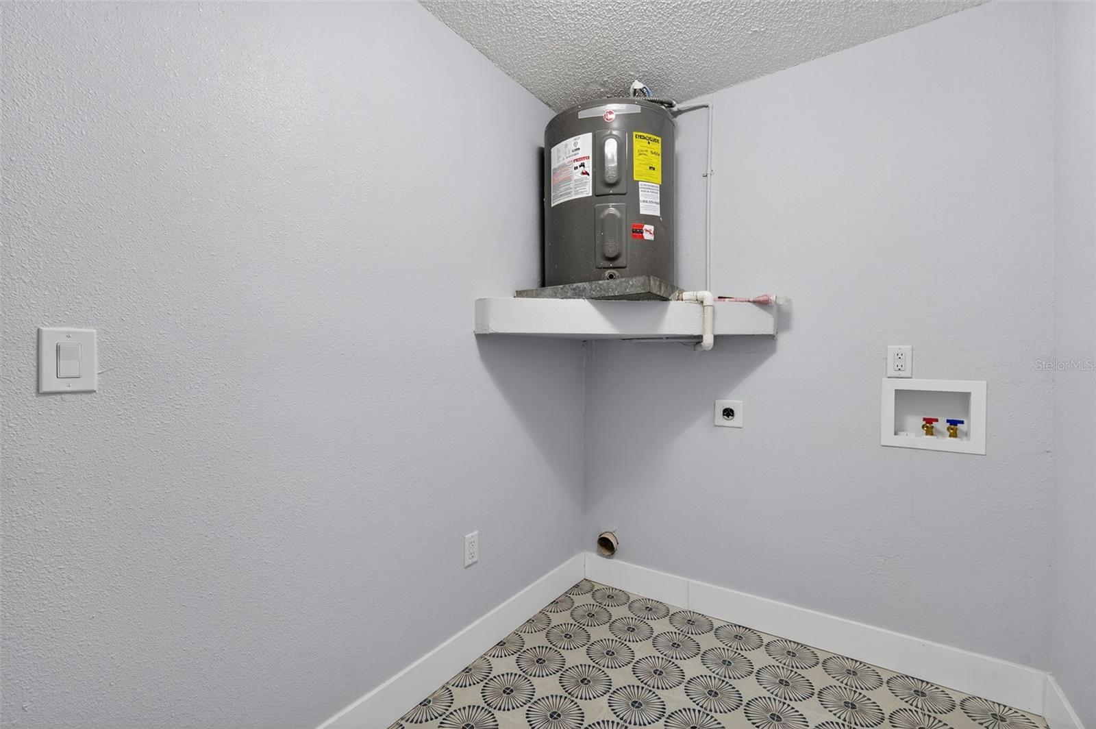 Image 38 of 87 For 4301 Marine Parkway