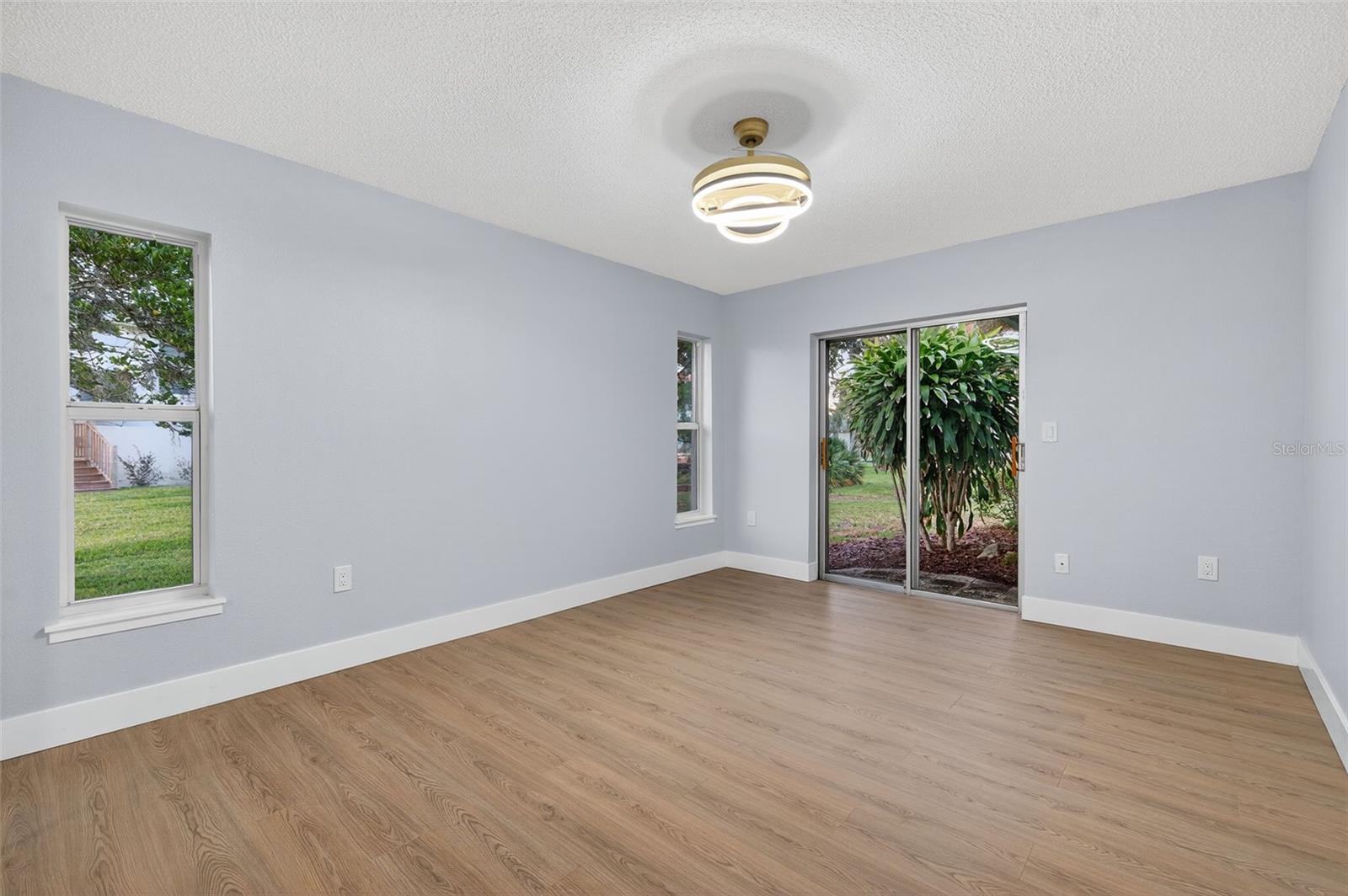 Image 43 of 87 For 4301 Marine Parkway