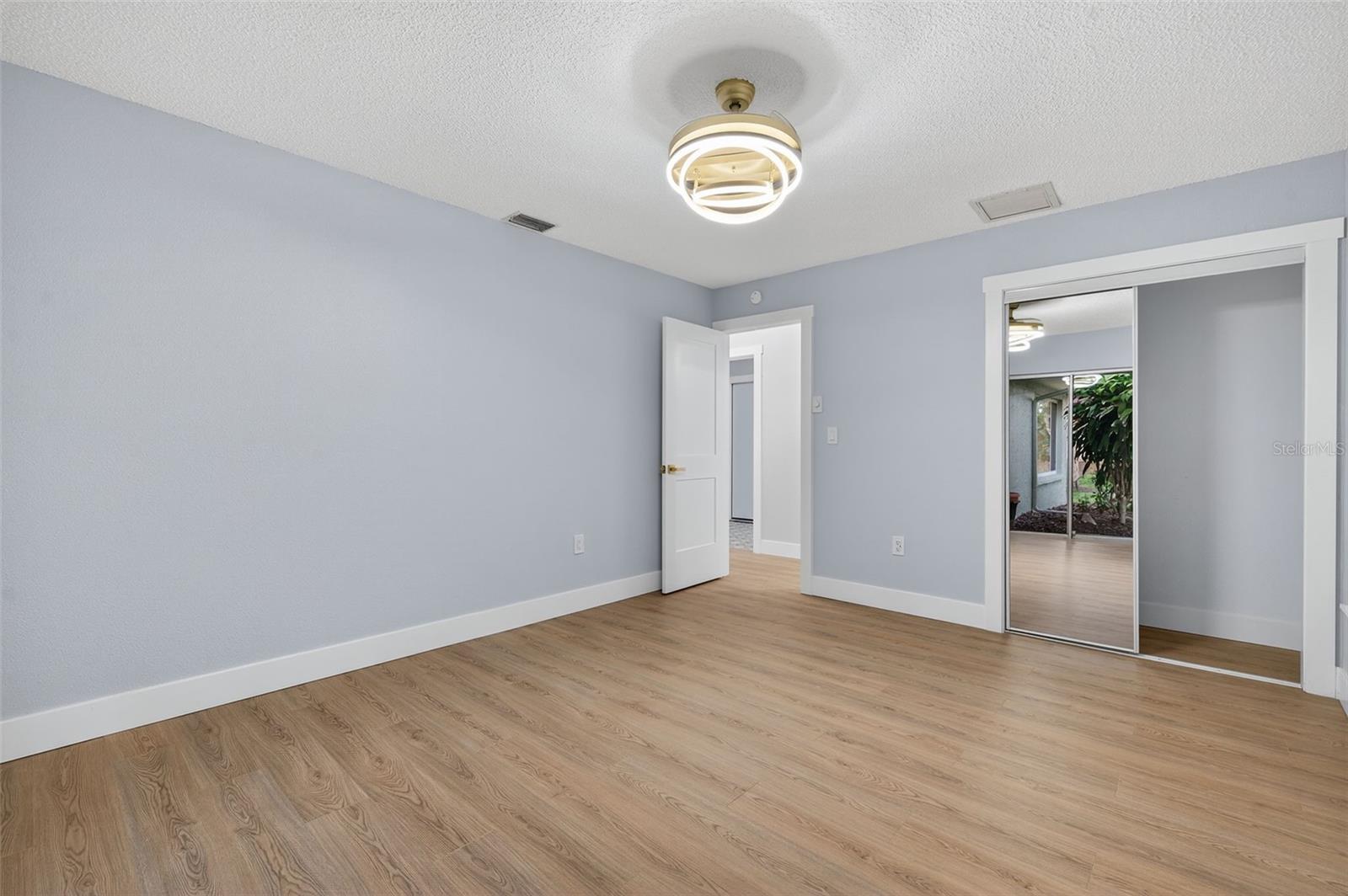 Image 45 of 87 For 4301 Marine Parkway