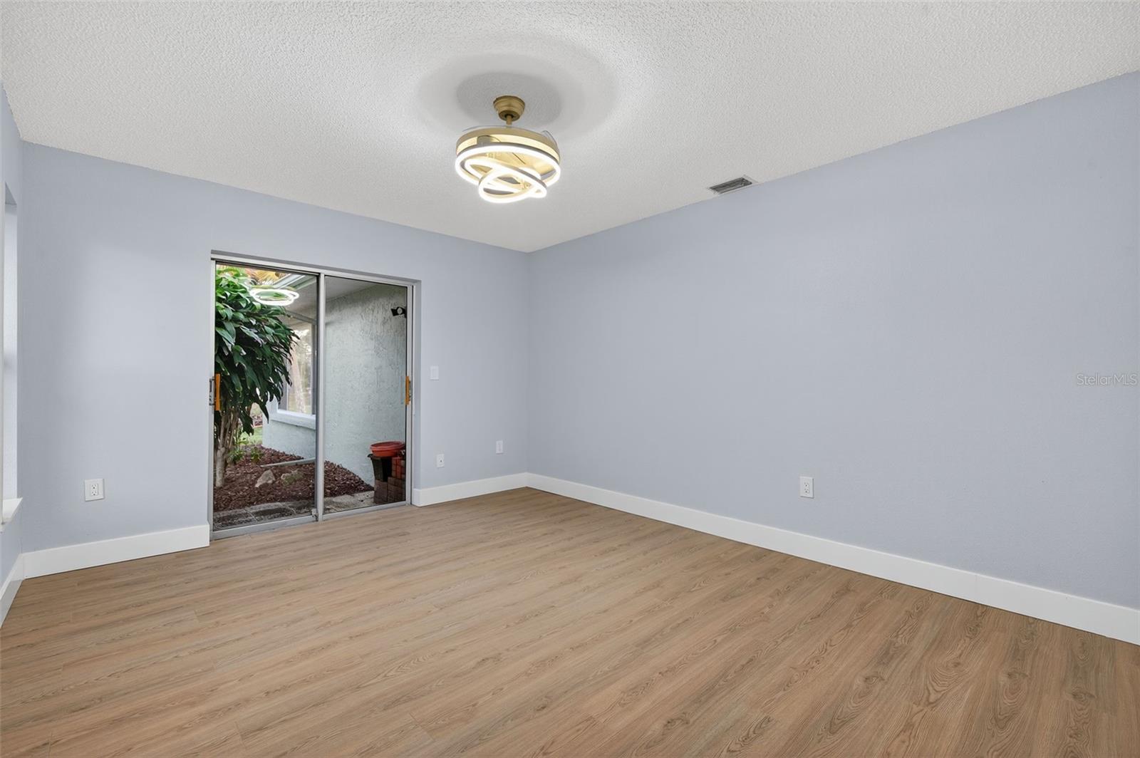 Image 46 of 87 For 4301 Marine Parkway