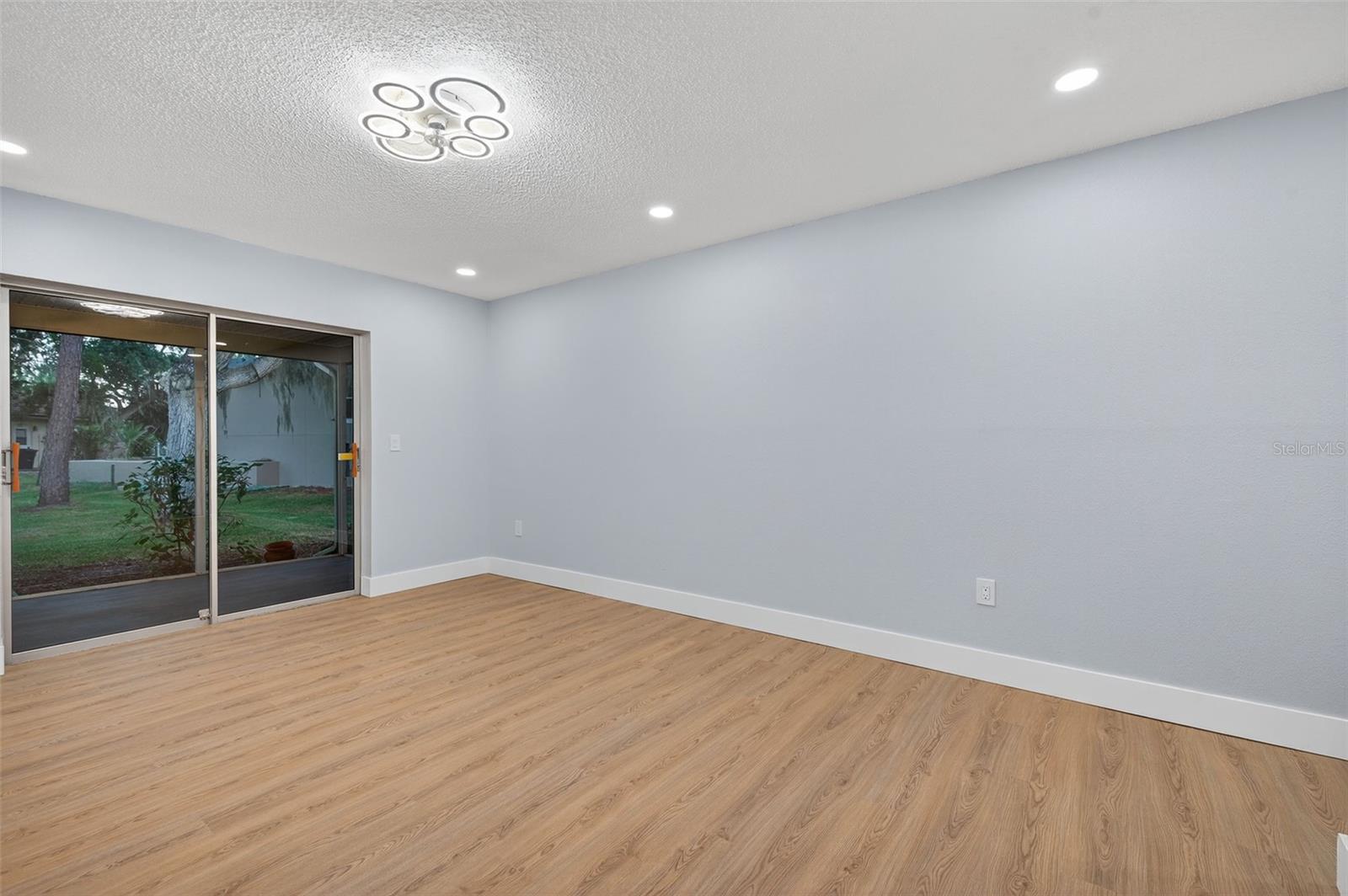 Image 50 of 87 For 4301 Marine Parkway