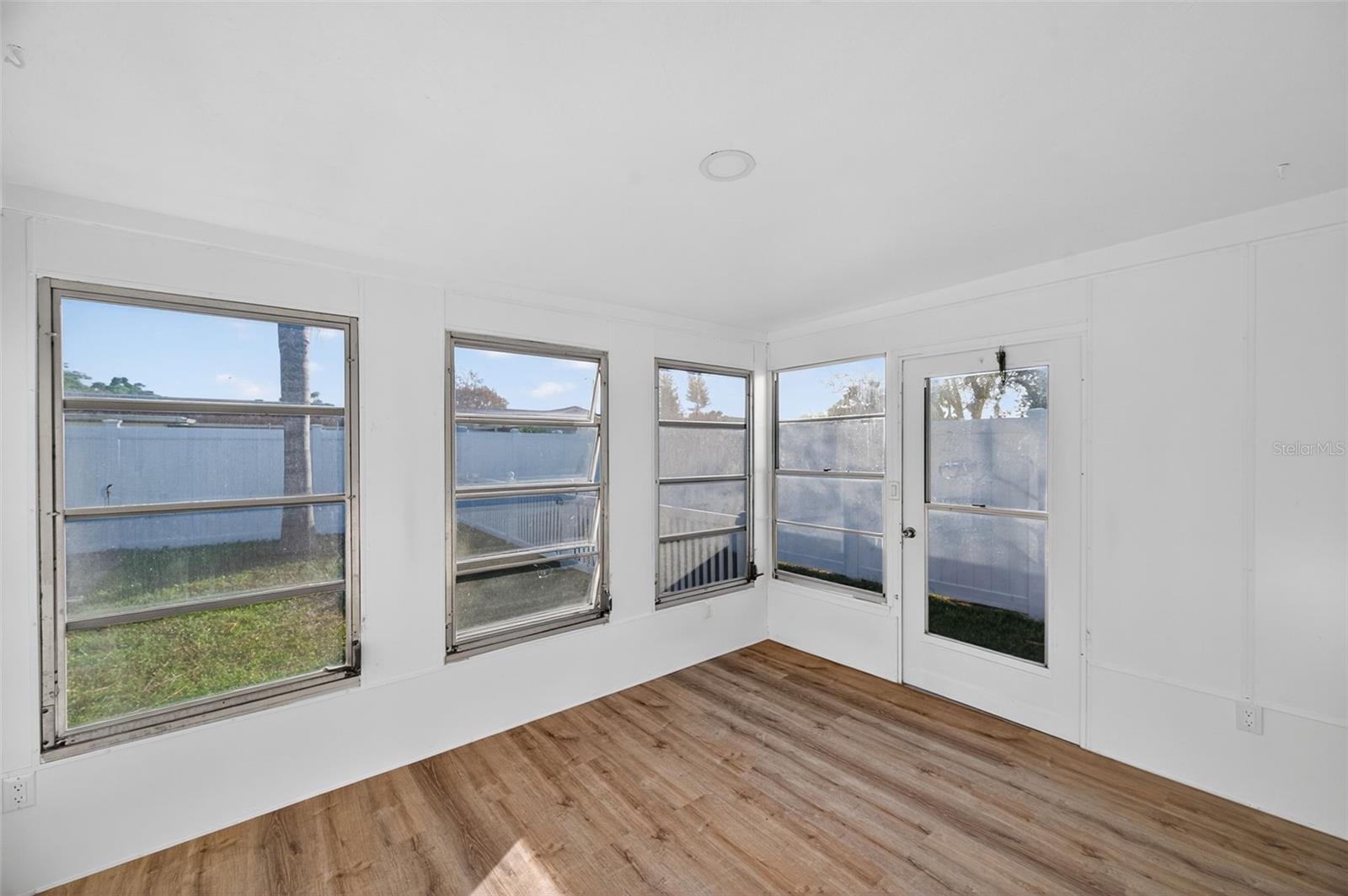 Image 18 of 53 For 3238 Coldwell Drive