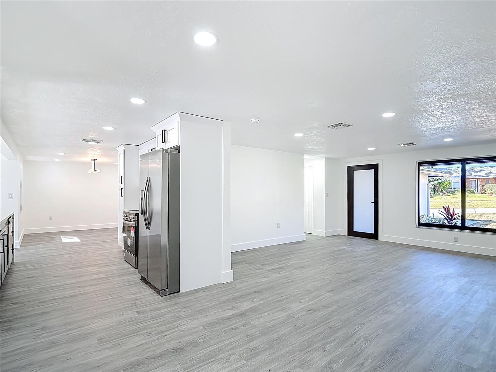 Image 6 of 54 For 8130 San Felipe Court