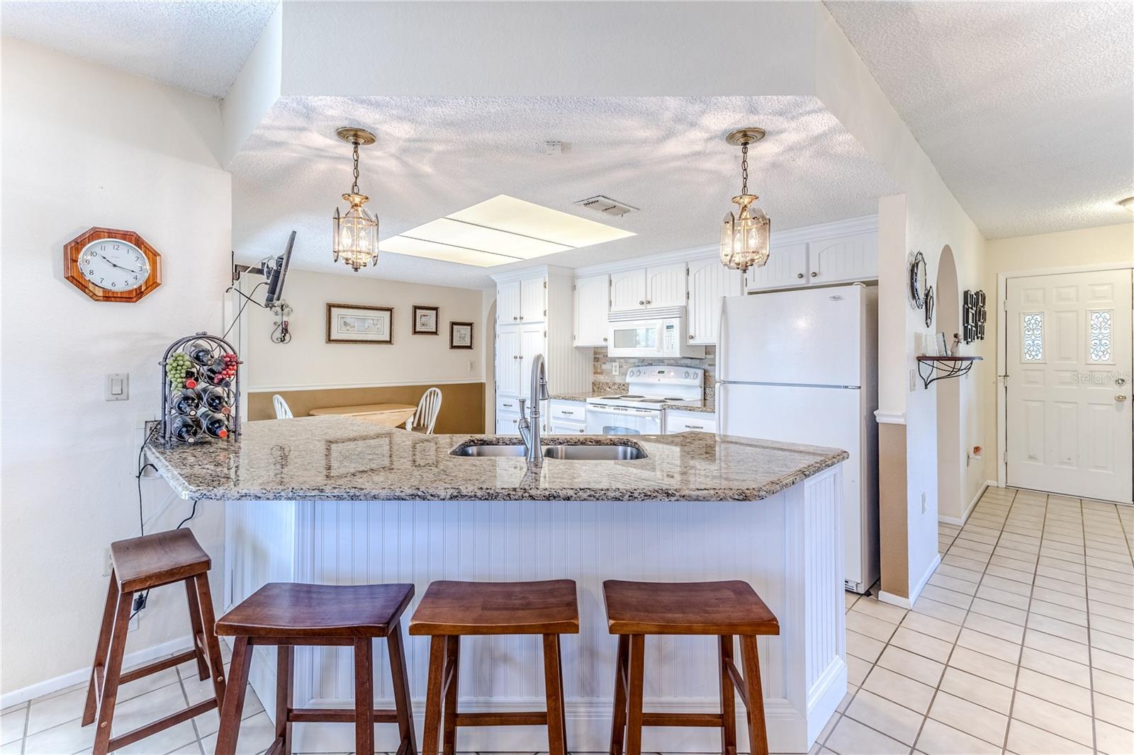 Listing photo id 12 for 11249 Riddle Drive