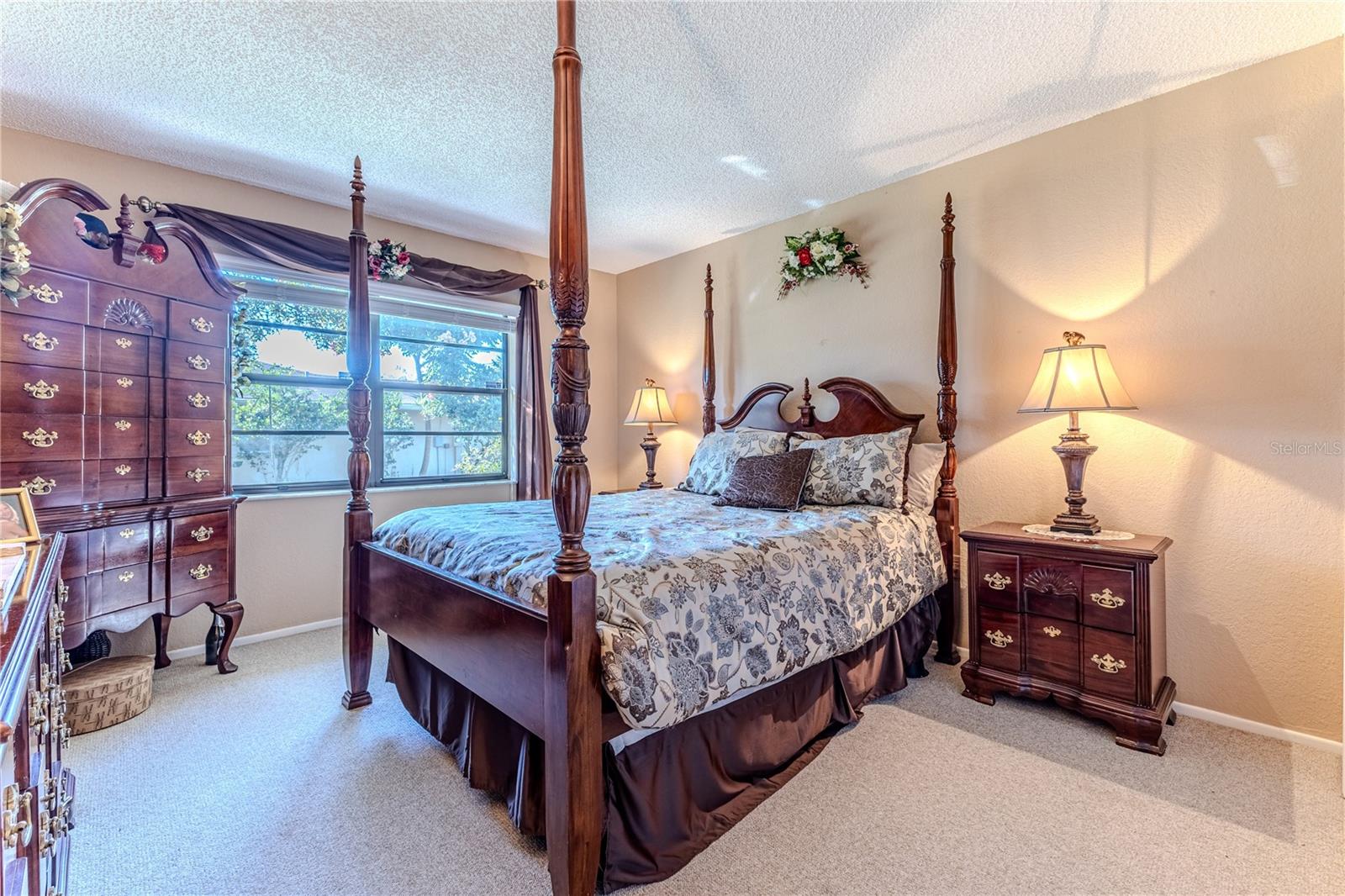 Listing photo id 24 for 11249 Riddle Drive