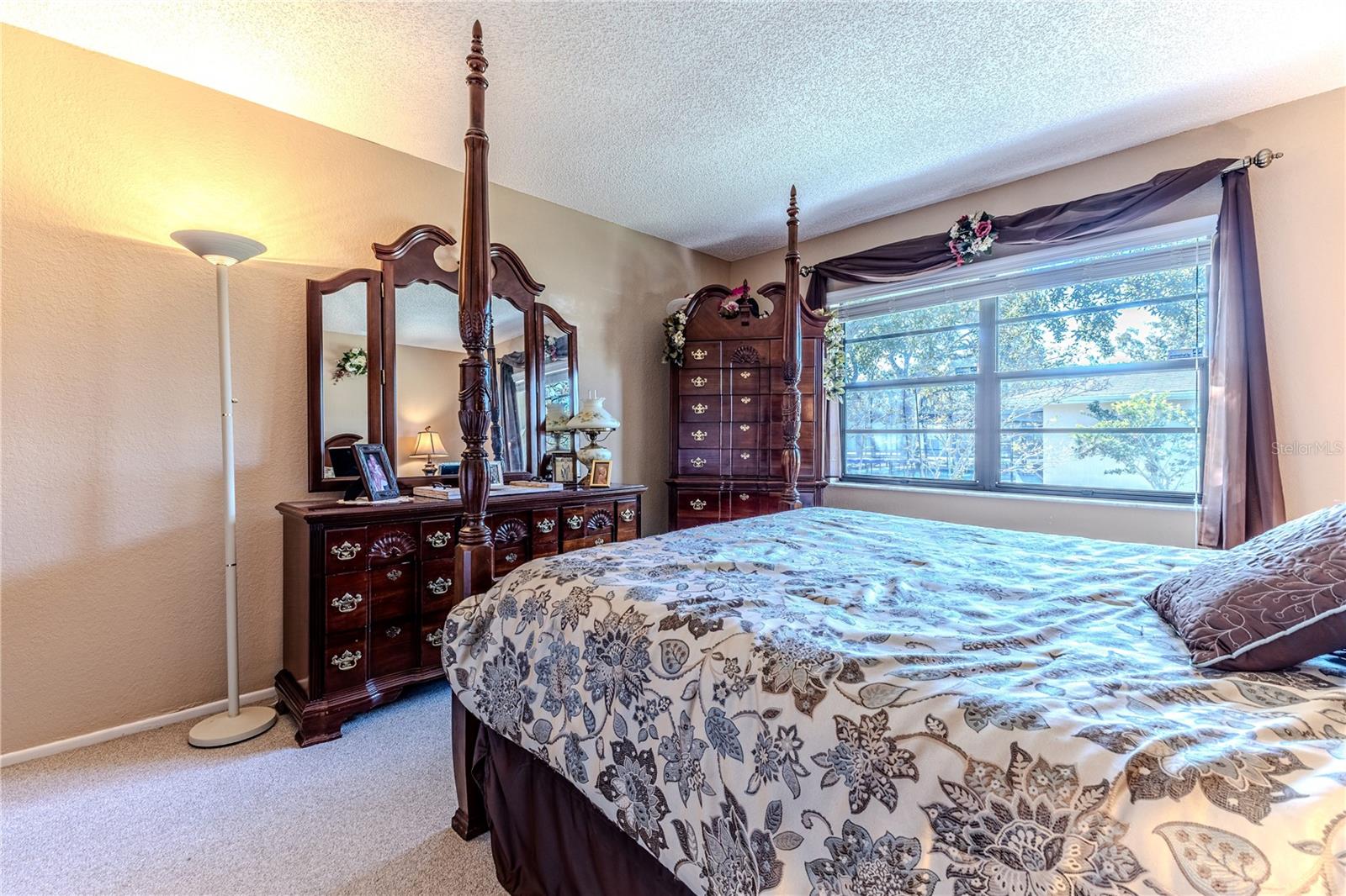 Listing photo id 26 for 11249 Riddle Drive