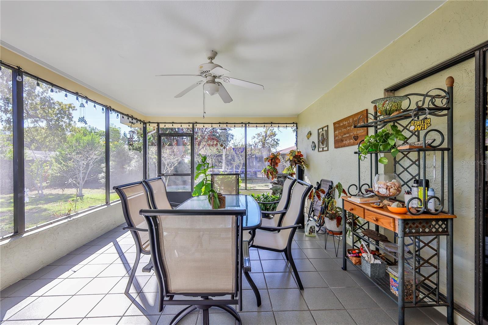 Listing photo id 32 for 11249 Riddle Drive