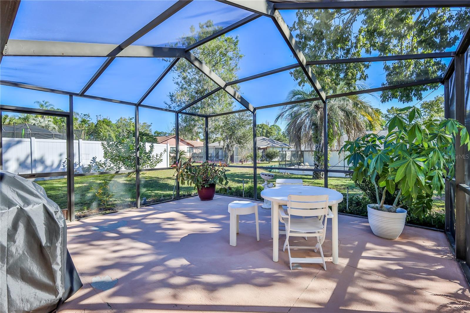 Listing photo id 35 for 11249 Riddle Drive