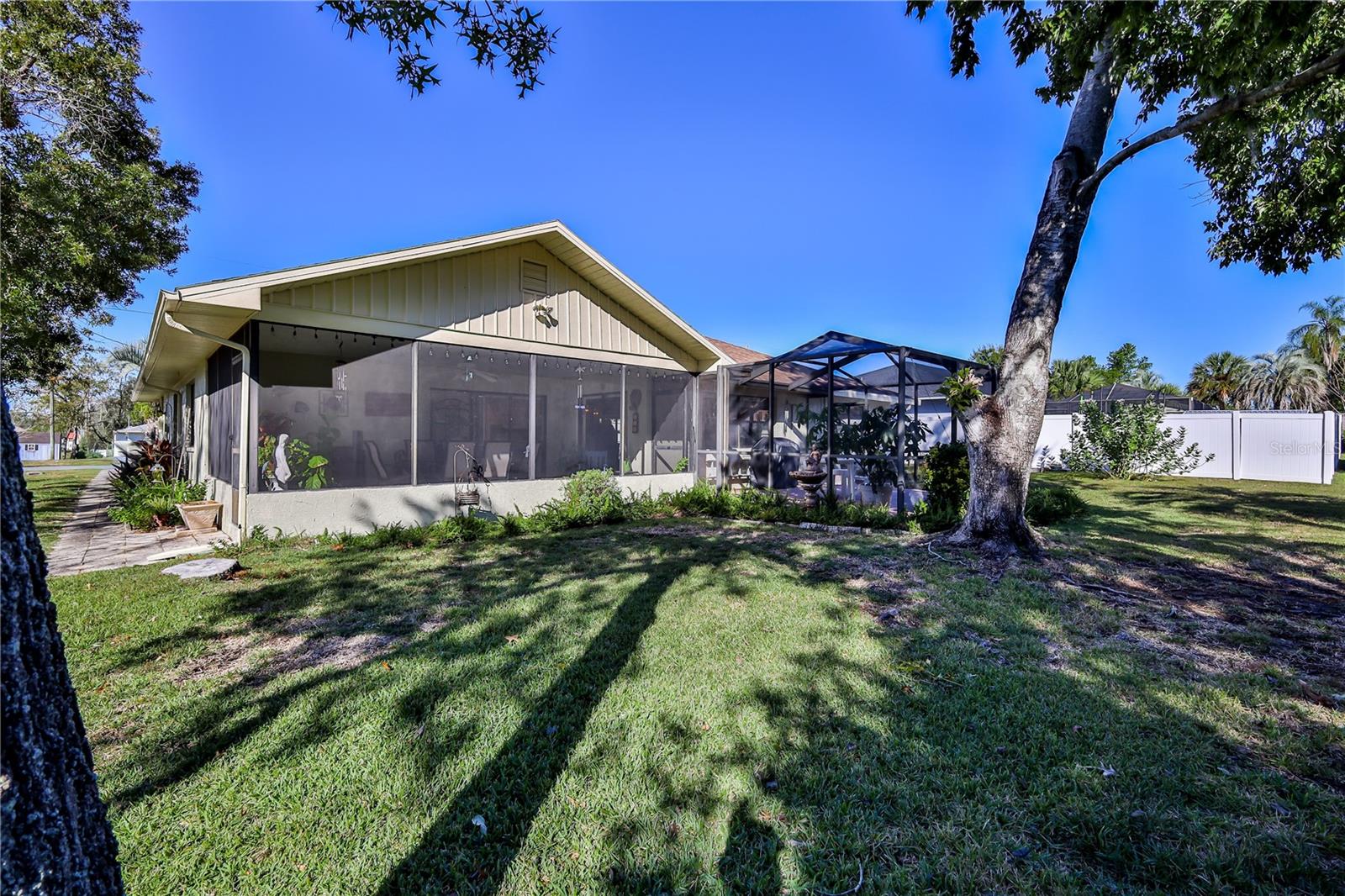 Listing photo id 38 for 11249 Riddle Drive