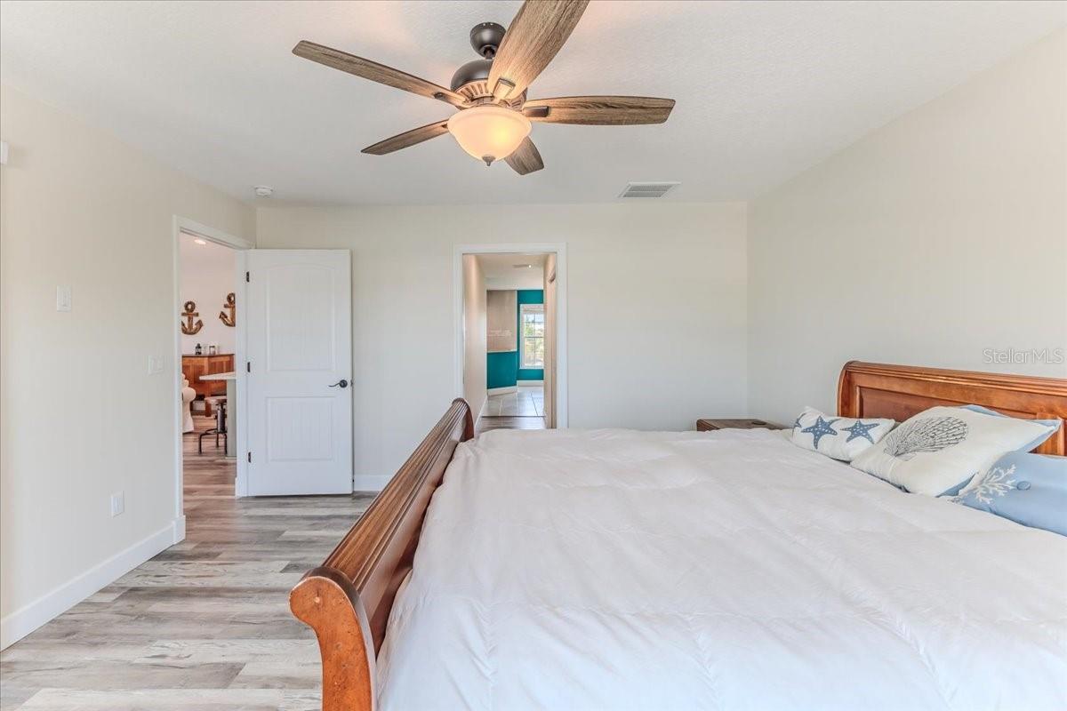 Image 29 of 54 For 4469 Bahama Drive