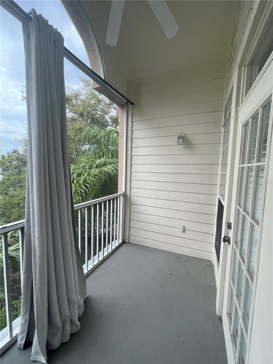 Image 7 of 9 For 1315 Bay Club Circle 1315