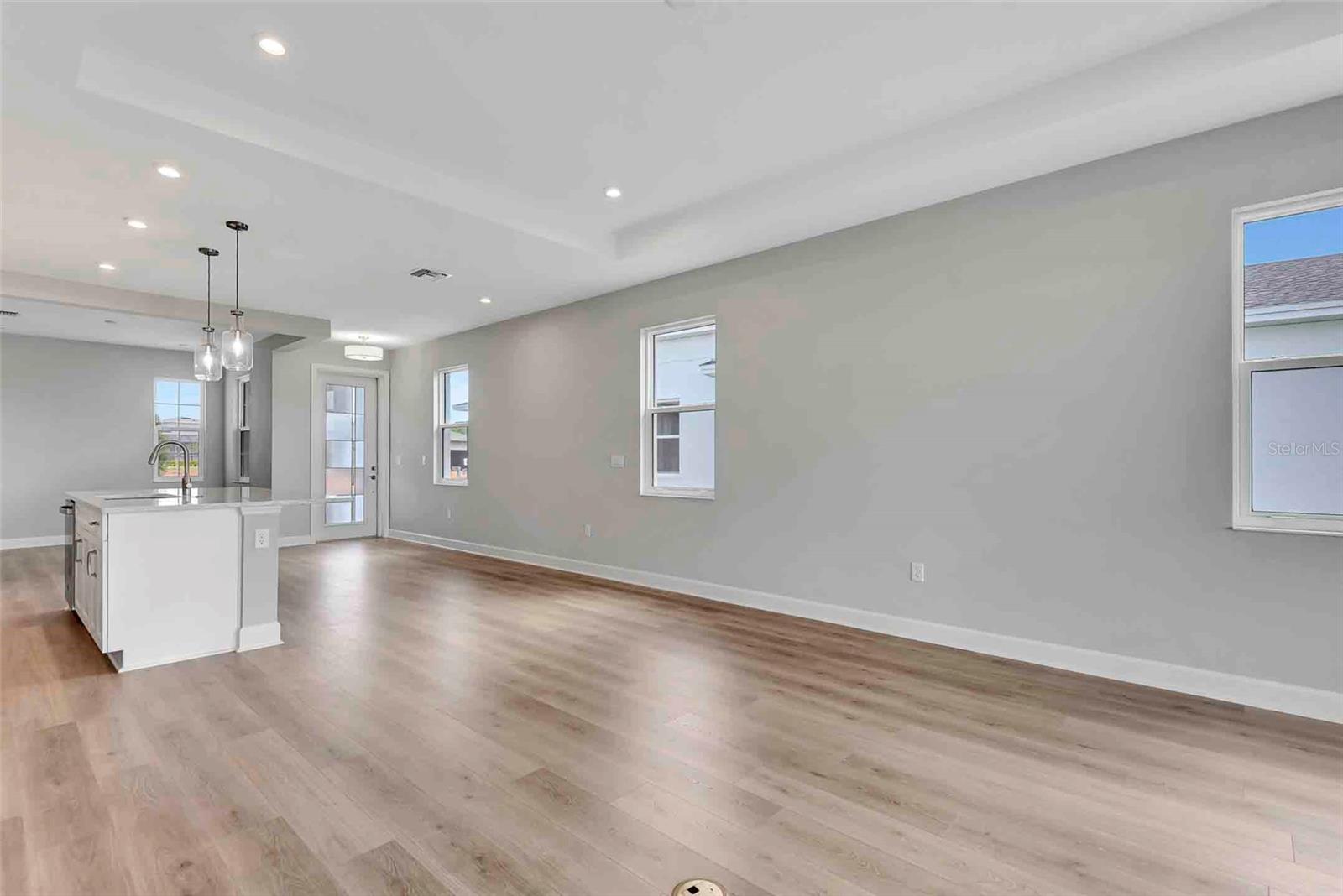 Image 20 of 57 For 1459 Santorini Way