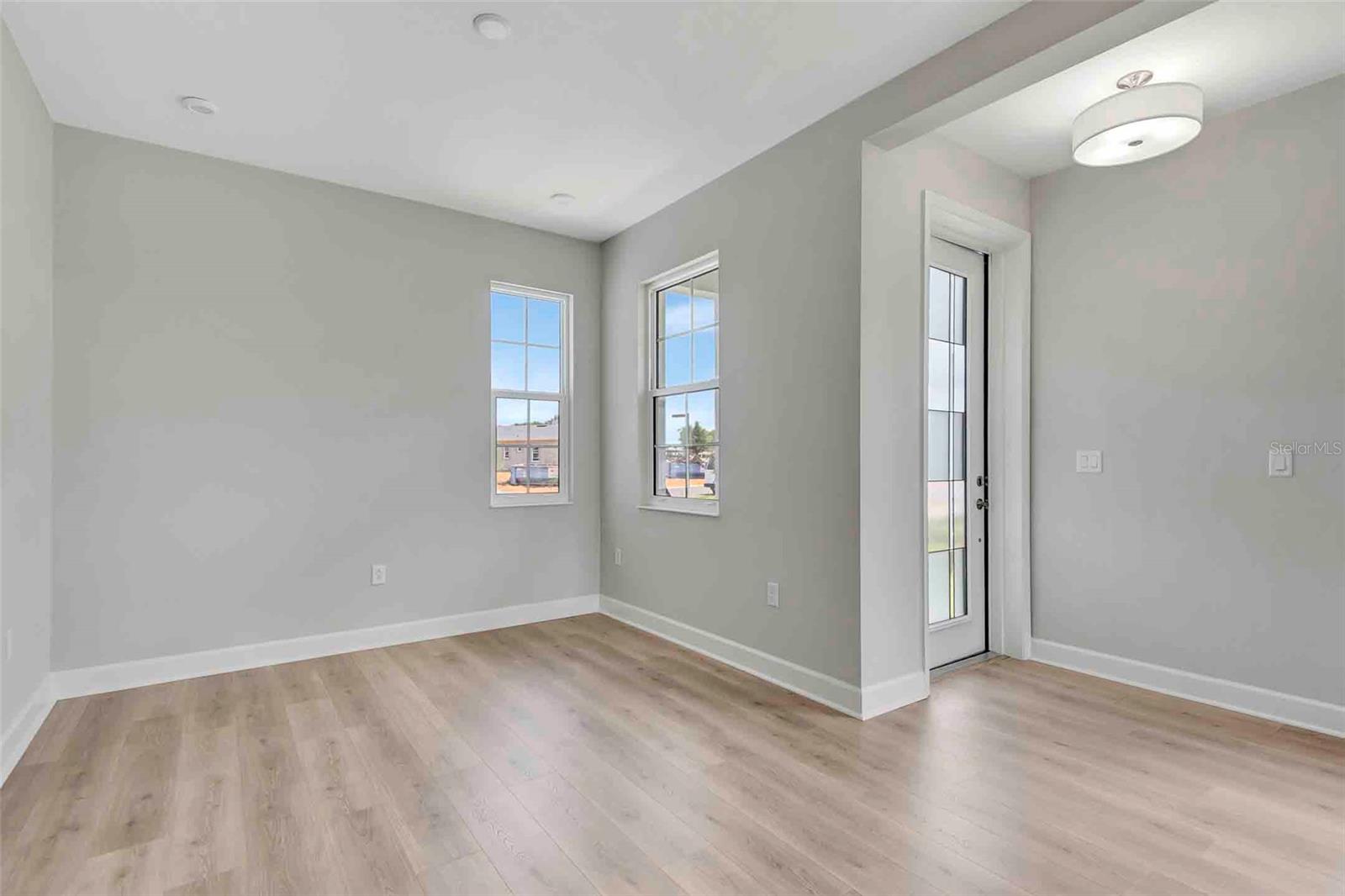 Image 21 of 57 For 1459 Santorini Way