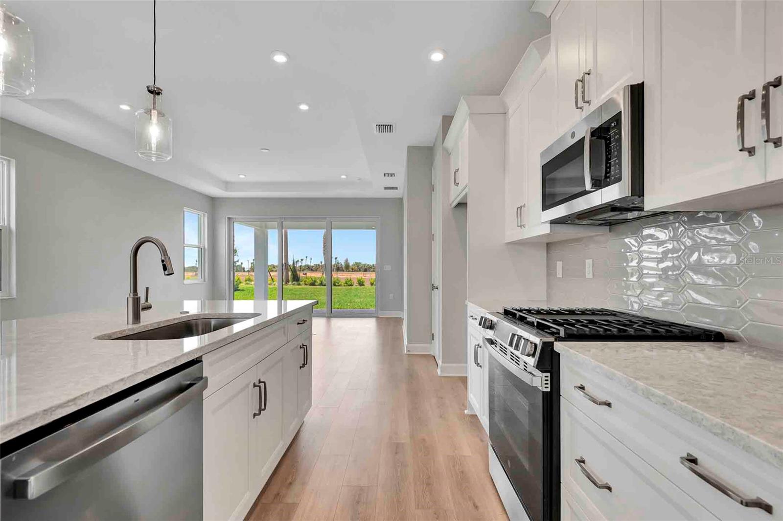 Image 32 of 57 For 1459 Santorini Way