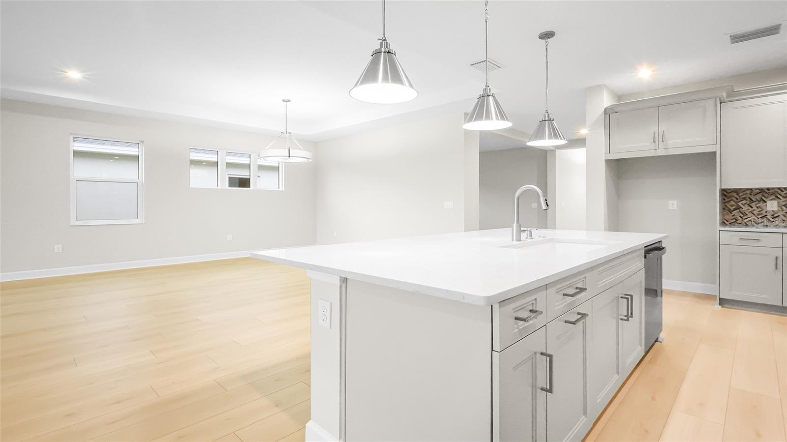 Image 29 of 81 For 1620 Bellagio Loop