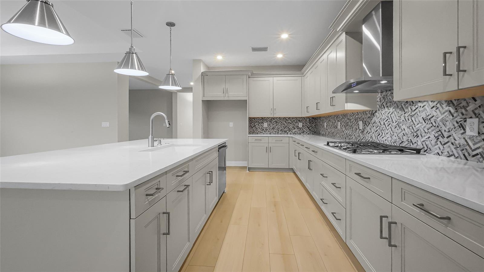 Image 33 of 81 For 1620 Bellagio Loop