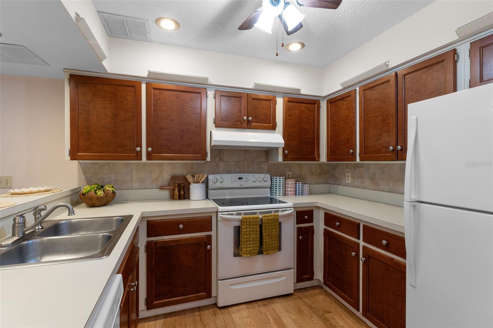 Image 13 of 46 For 1264 Cypress Cove Court