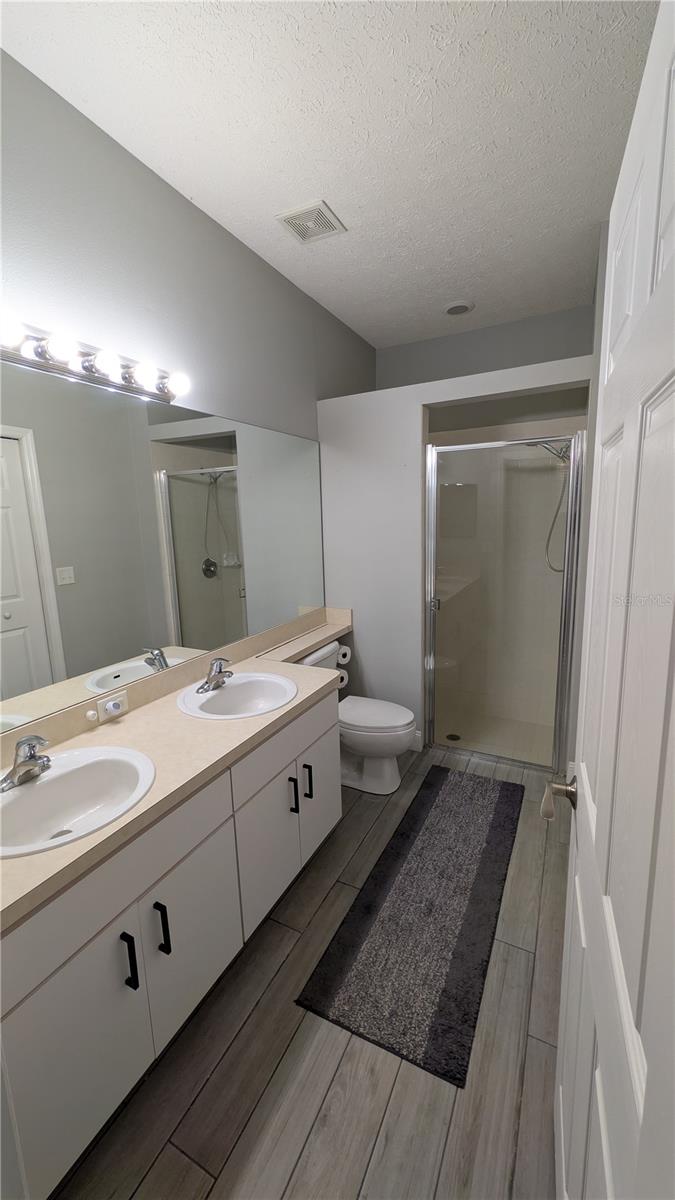 Image 19 of 29 For 12508 Cavalier Court