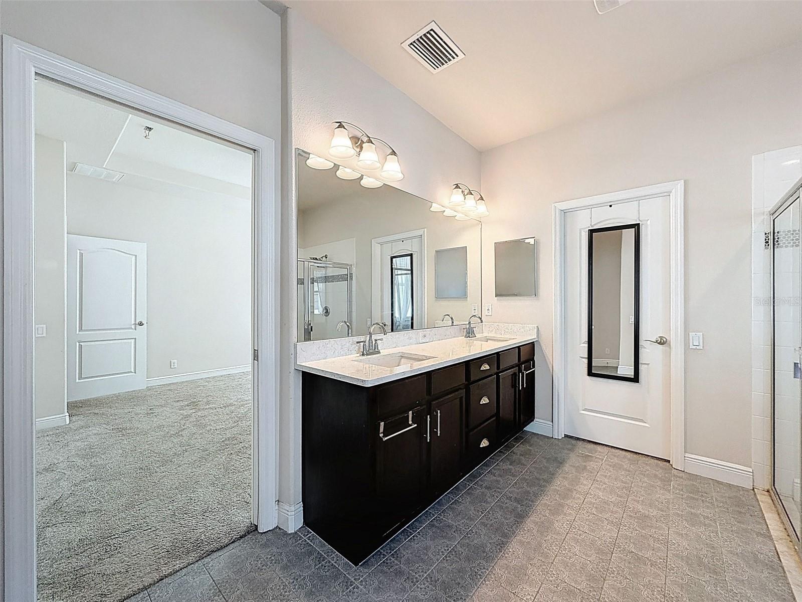 Image 27 of 45 For 14633 Strathglass Drive