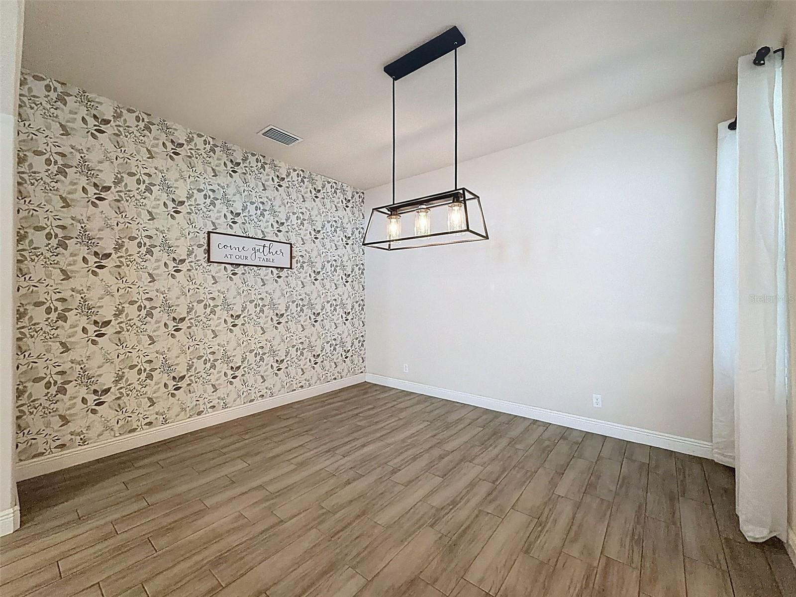 Image 8 of 45 For 14633 Strathglass Drive