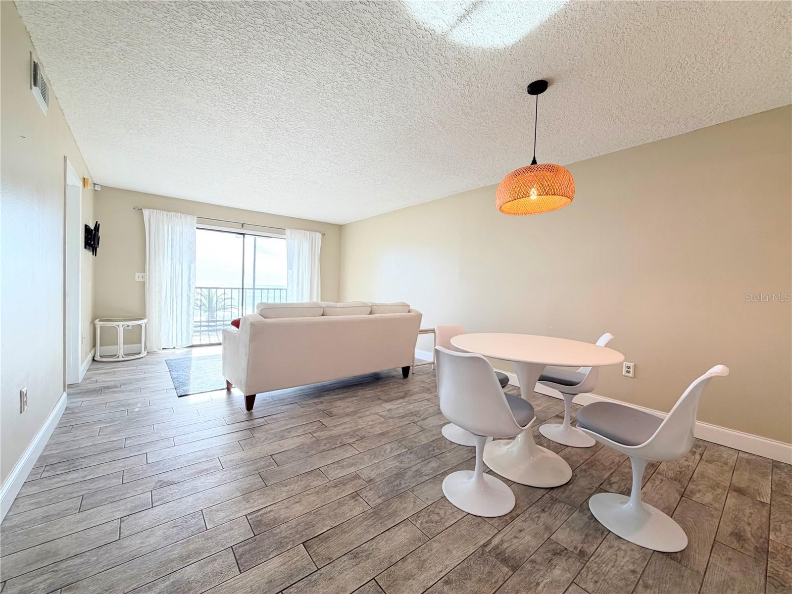 Image 8 of 25 For 4550 Bay Boulevard 1224