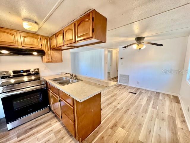 Image 16 of 47 For 1216 Live Oak Parkway