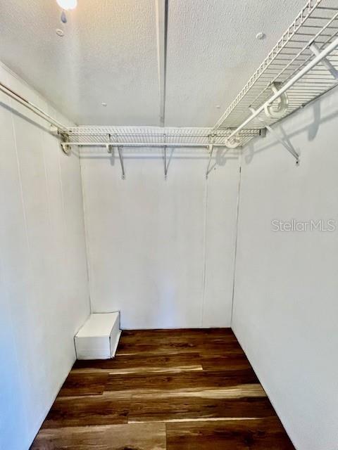 Image 22 of 47 For 1216 Live Oak Parkway