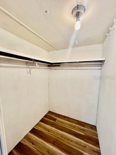 Image 29 of 47 For 1216 Live Oak Parkway