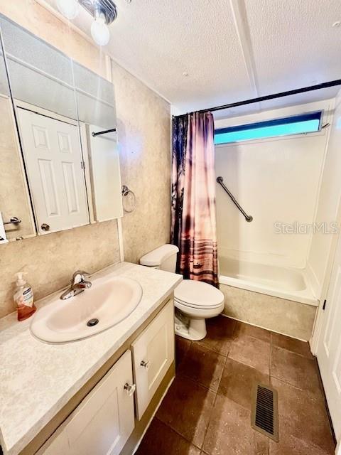 Image 32 of 47 For 1216 Live Oak Parkway