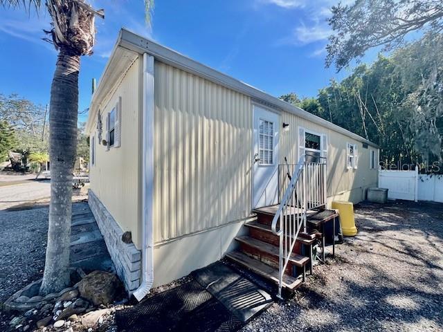 Image 35 of 47 For 1216 Live Oak Parkway